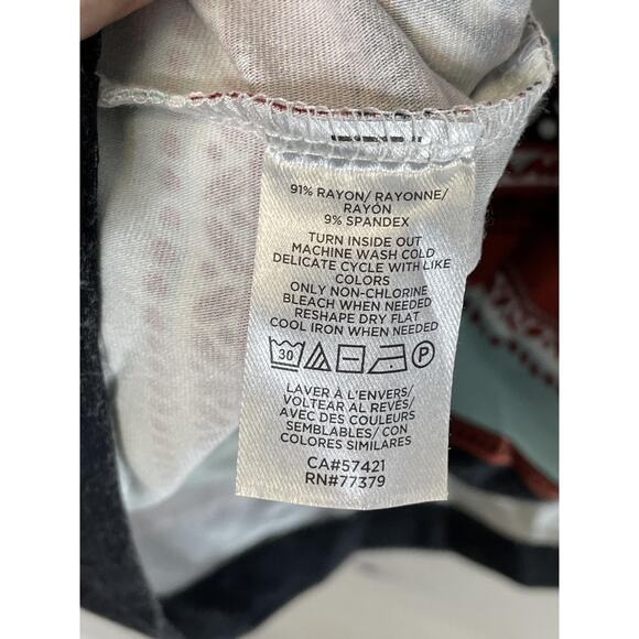 Ann Taylor Factory Shirt Womens Small White Red Paisley 3/4 Sleeve Boat Neck - Picture 7 of 9